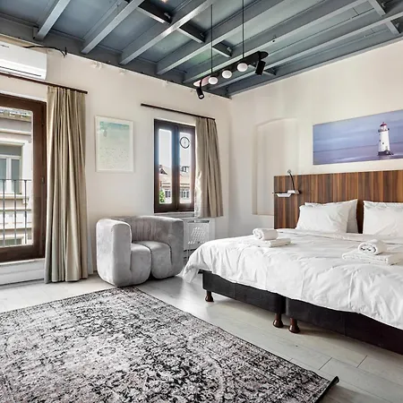 Akce 6 Apartment